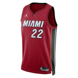 Regata Miami Heat Swingman Statement Edition 22/23 Vermelha Masculina - DS Sports - Artigos Esportivos